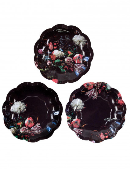 12 Petites assiettes en carton Porcelaine Baroque 18 cm 12 Petites assiettes en carton Porcelaine Baroque 18 cm