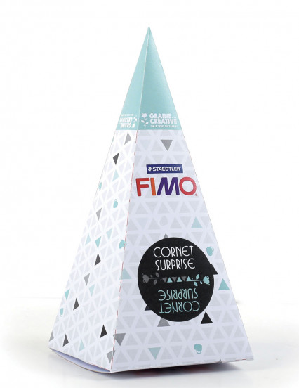 Cornet surprise bleu FIMO® Cactus 17 x 7 cm Cornet surprise bleu FIMO® Cactus 17 x 7 cm