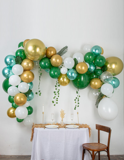 Kit arche de 86 ballons tropicale avec lierre, palmier et Monstera Kit arche de 86 ballons tropicale avec lierre, palmier et Monstera