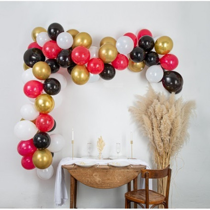 Kit arche de 60 ballons rouges, noirs et or Kit arche de 60 ballons rouges, noirs et or